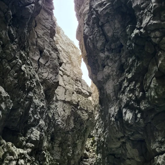 Tavola Rotonda e Canyon della Sfischia nel Parco Nazionale della Maiella