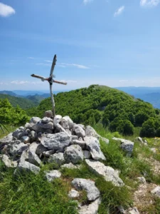 Monte Secine sui Monti Pizzi con Maiella Escursioni in Abruzzo